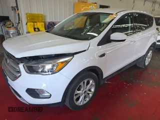 2019 Ford Escape SE z VIN 1FMCU0GD5KUC07713, wystawiony jako IAAI lot #42524778 z przebiegiem 86 392 mil mil oraz . Historia ofert i sprzedaży dostępna na DreamBid. Obrazek 26.