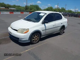 2000 Toyota ECHO with VIN JTDBT123XY0016327, listed as a IAAI auction lot 41988718 with 231,561 mi miles and . Bid and sale history available at DreamBid. Image 2.