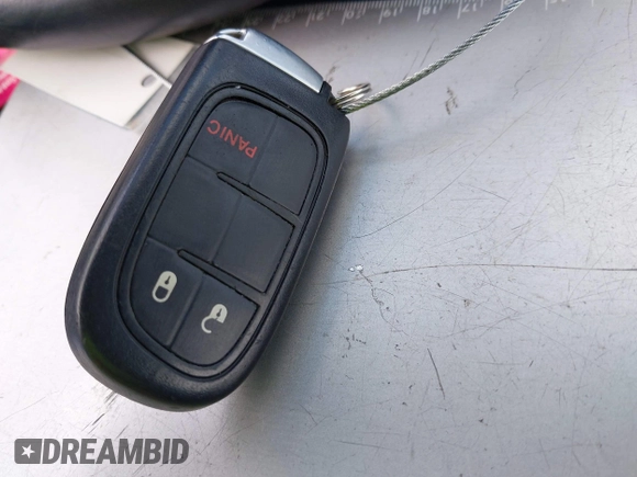 2019 Jeep Cherokee Latitude Plus with VIN 1C4PJLLB2KD331586, listed as a IAAI auction lot 41913175 with 92,563 mi miles. Bid and sale history available at carsss.com. Image 11.