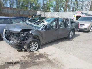 2019 Nissan Frontier SV z VIN 1N6AD0EVXKN775745, wystawiony jako IAAI lot #42221585 z przebiegiem 124 776 mil mil oraz . Historia ofert i sprzedaży dostępna na DreamBid. Obrazek 17.