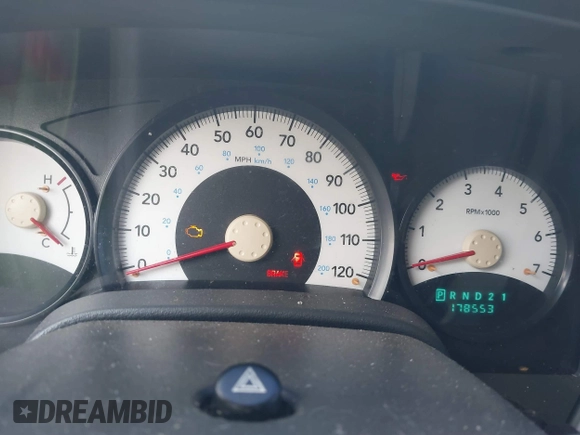 2005 Dodge Durango SXT with VIN 1D4HD38K05F512153, listed as a IAAI auction lot 41215391 with 178,553 mi miles and . Bid and sale history available at DreamBid. Image 7.