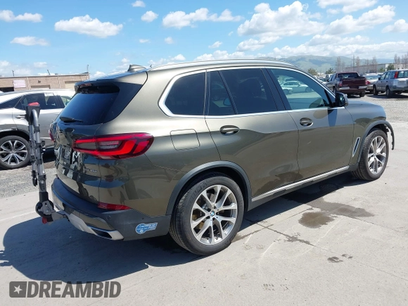 2021 BMW X5 xDrive45e with VIN 5UXTA6C02M9F01452, listed as a IAAI auction lot 41946575 with 37,868 mi miles. Bid and sale history available at carsss.com. Image 4.