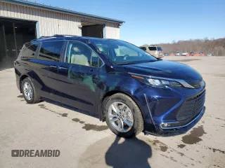 2024 Toyota Sienna XLE with VIN 5TDJSKFC6RS109729, listed as a Copart auction lot 49429595 with 17,404 mi miles and Salvage Title. Bid and sale history available at DreamBid. Image 4.