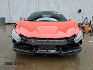 2020 Ferrari F8 z VIN ZFF92LLAXL0252707, wystawiony jako Copart lot #43547204 z przebiegiem 4092 mil mil oraz . Historia ofert i sprzedaży dostępna na DreamBid. Obrazek 5.