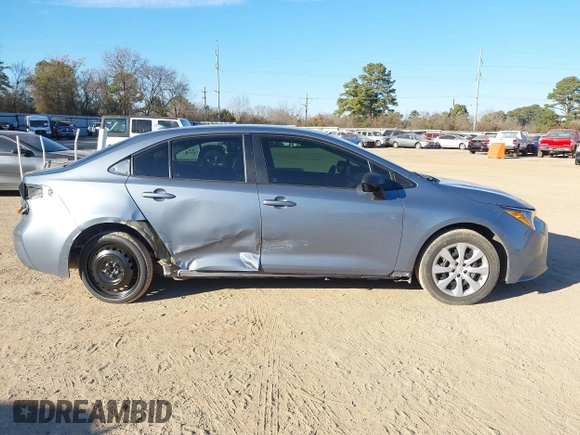 2022 Toyota Corolla LE with VIN 5YFEPMAE3NP335687, listed as a IAAI auction lot 41361115 with 54,105 mi miles and . Bid and sale history available at DreamBid. Image 14.