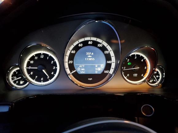 2011 Mercedes-Benz E-Class E 350 Luxury BlueTEC with VIN WDDHF2EB6BA306999, listed as a Copart auction lot 82699884 with 113,855 mi miles and Salvage Title. Bid and sale history available at carsss.com. Image 9.