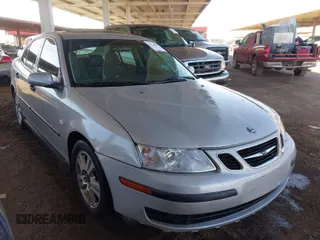 2005 Saab 9-3 z VIN YS3FB49S751048704, wystawiony jako IAAI lot #41726569 z przebiegiem 243 444 mil mil oraz . Historia ofert i sprzedaży dostępna na DreamBid. Obrazek 1.