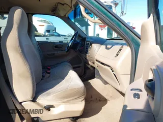 1999 Ford F-150 XL with VIN 1FTRX17L3XNC30010, listed as a IAAI auction lot 41632812 with 268,884 mi miles. Bid and sale history available at carsss.com. Image 5.