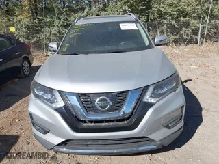 2017 Nissan Rogue SL with VIN 5N1AT2MV4HC787053, listed as a IAAI auction lot 40675244 with 82,224 mi miles. Bid and sale history available at carsss.com. Image 12.