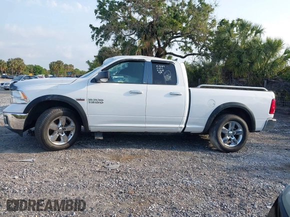 2016 Ram 1500 Big Horn z VIN 1C6RR6GT7GS101591, wystawiony jako IAAI lot #41857788 z przebiegiem 63 211 mil mil oraz . Historia ofert i sprzedaży dostępna na DreamBid. Obrazek 14.