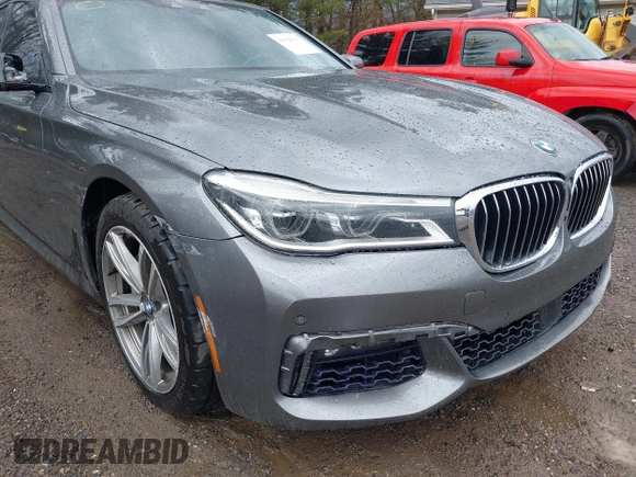 2016 BMW 7 Series 750i xDrive with VIN WBA7F2C53GG417997, listed as a IAAI auction lot 41926307 with 92,734 mi miles. Bid and sale history available at carsss.com. Image 6.