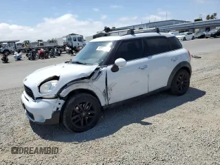 2012 MINI Countryman S z VIN WMWZC3C50CWL86554, wystawiony jako Copart lot #56979835 z przebiegiem 144 591 mil mil oraz Szkody całkowita. Historia ofert i sprzedaży dostępna na DreamBid. Obrazek 1.