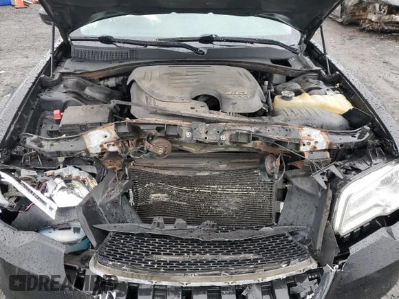 2018 Chrysler 300 Touring L with VIN 2C3CCAAG7JH168287, listed as a Copart auction lot 82120964 with 315,949 mi miles and Salvage Title. Bid and sale history available at carsss.com. Image 11.