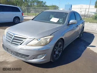 2013 Hyundai Genesis 3.8L with VIN KMHGC4DD7DU225231, listed as a IAAI auction lot 41616715 with 219,187 mi miles. Bid and sale history available at carsss.com. Image 17.