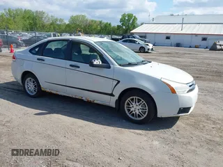 2009 Ford Focus SE with VIN 1FAHP35N19W113864, listed as a IAAI auction lot 42196830 with 192,998 mi miles. Bid and sale history available at carsss.com. Image 1.