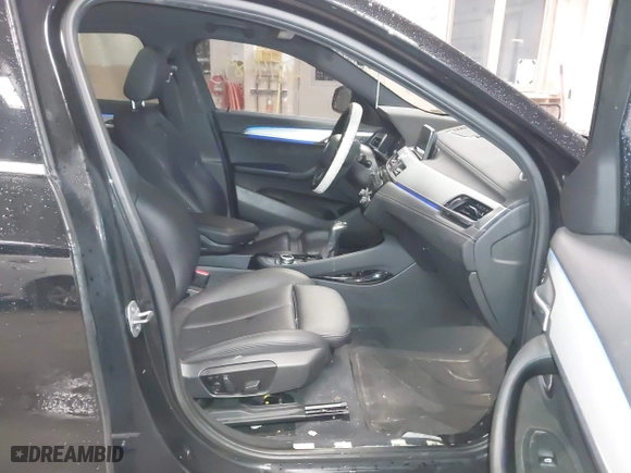 2018 BMW X2 xDrive28i with VIN WBXYJ5C39JEF69748, listed as a IAAI auction lot 41914089 with 93,122 mi miles. Bid and sale history available at carsss.com. Image 5.