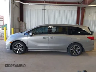2018 Honda Odyssey Elite z VIN 5FNRL6H95JB105236, wystawiony jako IAAI lot #42020212 z przebiegiem 83 751 mil mil oraz . Historia ofert i sprzedaży dostępna na DreamBid. Obrazek 15.