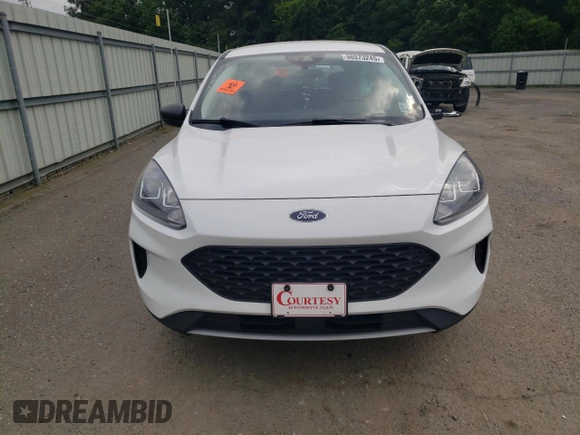 2022 Ford Escape S with VIN 1FMCU9F67NUB52032, listed as a Copart auction lot 56573245 with 46,383 mi miles and Salvage title. Bid and sale history available at DreamBid. Image 5.