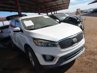 2017 Kia Sorento LX V6 with VIN 5XYPGDA54HG241920, listed as a IAAI auction lot 41458424 with 241,251 mi miles. Bid and sale history available at carsss.com. Image 1.