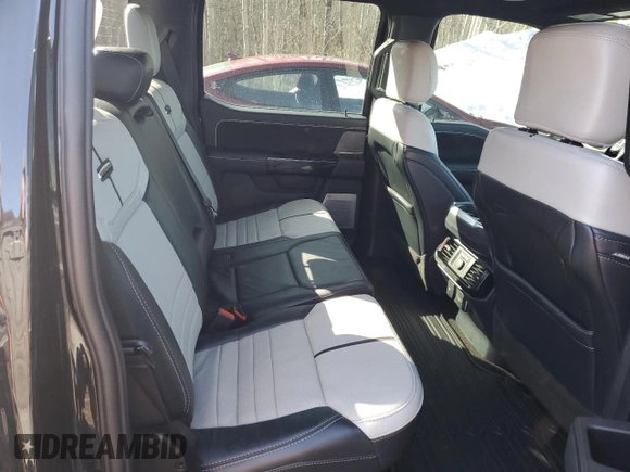 2023 Ford F-150 Lightning Pro z VIN 1FT6W1EV3PWG03292, wystawiony jako Copart lot #48454435 z przebiegiem 41 714 mil mil oraz Tytuł czysty. Historia ofert i sprzedaży dostępna na DreamBid. Obrazek 10.