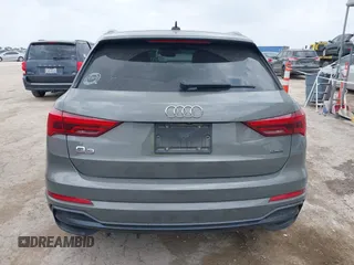 2021 Audi Q3 S line Premium z VIN WA1DECF33M1040282, wystawiony jako IAAI lot #42162587 z przebiegiem 90 509 mil mil oraz . Historia ofert i sprzedaży dostępna na DreamBid. Obrazek 17.