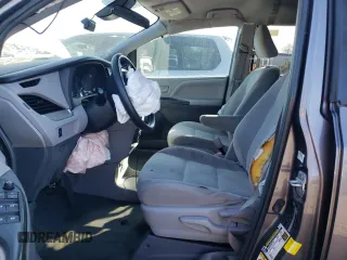 2019 Toyota Sienna L with VIN 5TDZZ3DC2KS989647, listed as a Copart auction lot 53489345 with 128,148 mi miles and Clean Title. Bid and sale history available at carsss.com. Image 7.