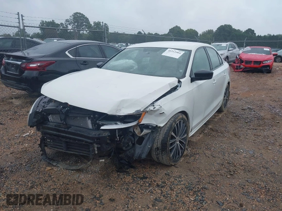 2015 Volkswagen Jetta SE z VIN 3VWD17AJ1FM225271, wystawiony jako IAAI lot #40353904 z przebiegiem 83 317 mil mil oraz . Historia ofert i sprzedaży dostępna na DreamBid. Obrazek 18.