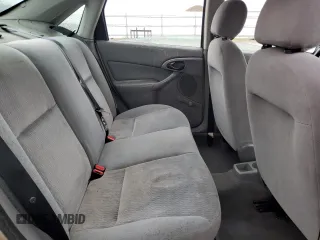 2001 Ford Focus LX with VIN 1FAFP33P51W267171, listed as a Copart auction lot 44200295 with 215,015 mi miles and Salvage Title. Bid and sale history available at carsss.com. Image 10.