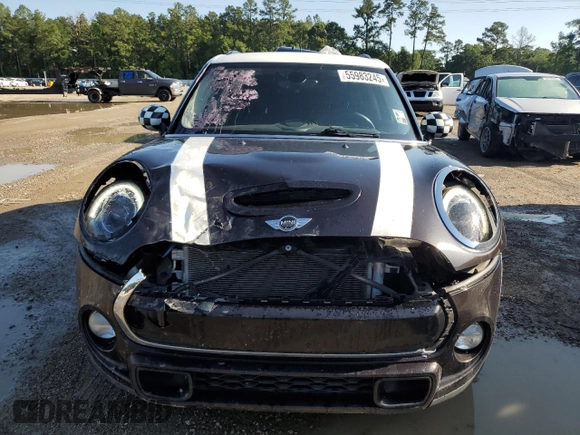 2016 MINI Hardtop 4 Door S z VIN WMWXU3C52G2B67552, wystawiony jako Copart lot #55983245 z przebiegiem 85 180 mil mil oraz Szkody całkowita. Historia ofert i sprzedaży dostępna na DreamBid. Obrazek 5.