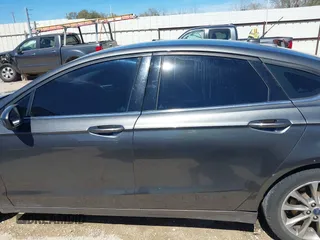 2017 Ford Fusion SE with VIN 3FA6P0H79HR198571, listed as a IAAI auction lot 41700901 with 159,386 mi miles and . Bid and sale history available at carsss.com. Image 14.