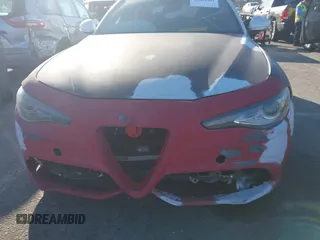 2018 Alfa Romeo Giulia with VIN ZARFAEBNXJ7566002, listed as a IAAI auction lot 41681991 with 23,167 mi miles. Bid and sale history available at carsss.com. Image 6.