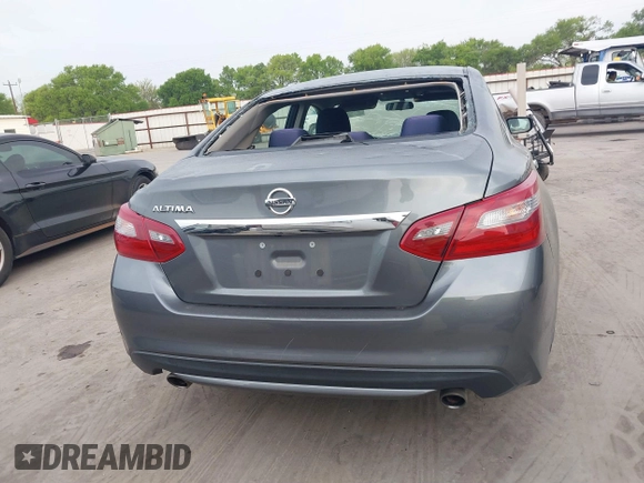 2018 Nissan Altima 2.5 SR with VIN 1N4AL3AP3JC165961, listed as a IAAI auction lot 41875782 with 56,252 mi miles. Bid and sale history available at carsss.com. Image 16.