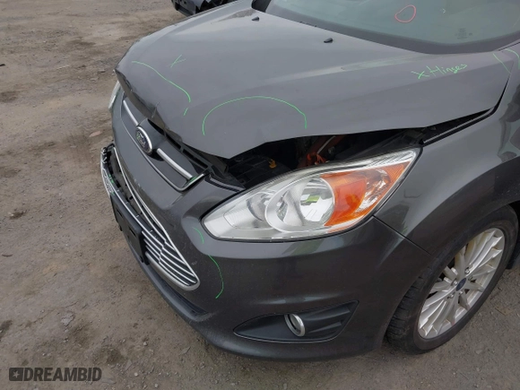 2015 Ford C-Max Energi SEL with VIN 1FADP5CU7FL121209, listed as a IAAI auction lot 41621034 with 145,648 mi miles. Bid and sale history available at carsss.com. Image 13.