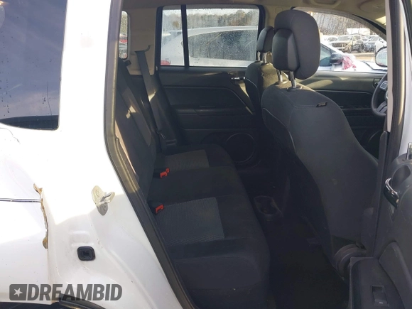 2015 Jeep Compass Sport with VIN 1C4NJCBB4FD343866, listed as a IAAI auction lot 41296043 with 176,664 mi miles. Bid and sale history available at carsss.com. Image 8.