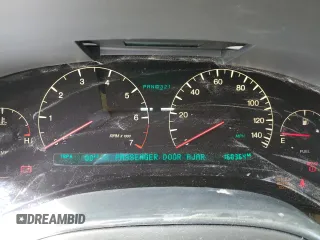 2002 Cadillac DeVille DHS z VIN 1G6KE57Y22U291523, wystawiony jako Copart lot #45711095 z przebiegiem 160 364 mil mil oraz Szkoda całkowita • Salvage title. Historia ofert i sprzedaży dostępna na DreamBid. Obrazek 9.