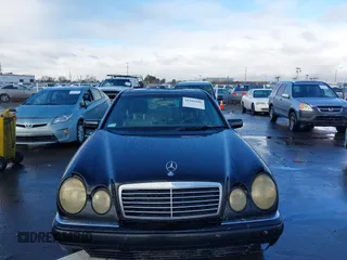 1997 Mercedes-Benz E-Class with VIN WDBJF72F1VA281514, listed as a IAAI auction lot 41586496 with 283,212 mi miles. Bid and sale history available at carsss.com. Image 6.