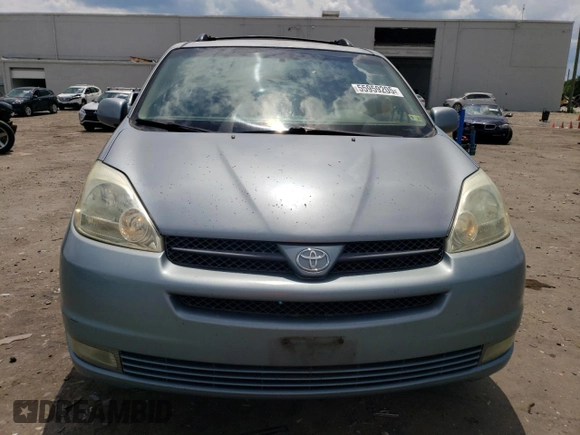 2004 Toyota Sienna XLE z VIN 5TDZA22C74S049299, wystawiony jako Copart lot #55959205 z przebiegiem 237 599 mil mil oraz Szkoda całkowita • Salvage title. Historia ofert i sprzedaży dostępna na DreamBid. Obrazek 5.