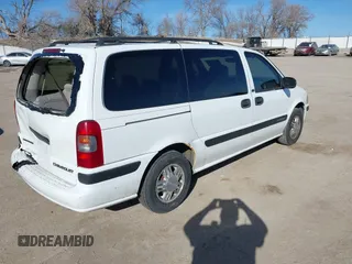 2001 Chevrolet Venture LS Y3G Mobility Pkg with VIN 1GNDX03E81D273323, listed as a IAAI auction lot 41752086 with 197,221 mi miles. Bid and sale history available at carsss.com. Image 4.