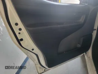 2020 Nissan NV200 SV z VIN 3N6CM0KN4LK705677, wystawiony jako IAAI lot #42521012 z przebiegiem 78 008 mil mil oraz . Historia ofert i sprzedaży dostępna na DreamBid. Obrazek 37.