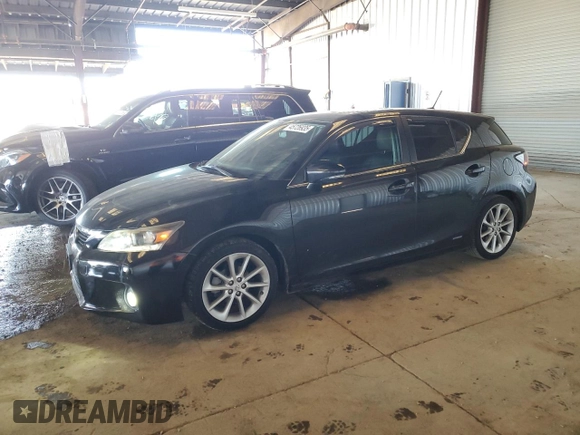 2013 Lexus CT 200h z VIN JTHKD5BH2D2162914, wystawiony jako Copart lot #45726935 z przebiegiem 149 687 mil mil oraz Szkody całkowita. Historia ofert i sprzedaży dostępna na DreamBid. Obrazek 1.
