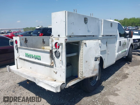 2004 Ford F-250 with VIN 1FDNF20L14ED47044, listed as a IAAI auction lot 42065827 with 250,998 mi miles and . Bid and sale history available at DreamBid. Image 4.