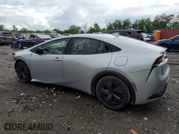 2023 Toyota Prius LE z VIN JTDACAAU1P3000455, wystawiony jako Copart lot #58039065 z przebiegiem 30 001 mil mil oraz Nie do naprawy • Non repairable. Historia ofert i sprzedaży dostępna na DreamBid. Obrazek 2.