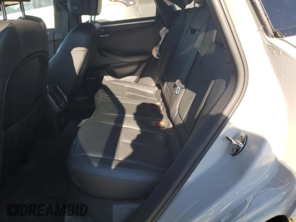2022 Porsche Macan Turbo with VIN WP1AF2A58NLB32002, listed as a Copart auction lot 81037424 with 16,264 mi miles and Salvage title. Bid and sale history available at DreamBid. Image 11.