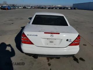 1998 Mercedes-Benz SLK 230/320 z VIN WDBKK47FXWF075880, wystawiony jako Copart lot #42187985 z przebiegiem 118 456 mil mil oraz Czysty tytuł • Clean title. Historia ofert i sprzedaży dostępna na DreamBid. Obrazek 6.