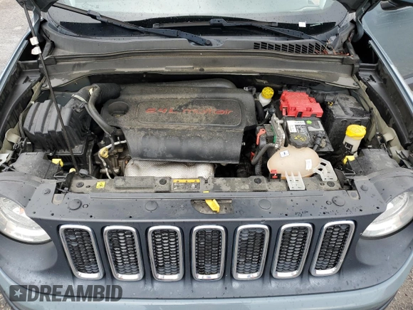 2018 Jeep Renegade Latitude with VIN ZACCJABB1JPH47472, listed as a Copart auction lot 58710965 with 212,772 mi miles and Salvage title. Bid and sale history available at DreamBid. Image 12.