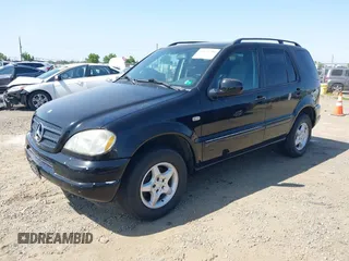 2000 Mercedes-Benz M 320/430/500 with VIN 4JGAB54E5YA199856, listed as a IAAI auction lot 42427750 with 224,929 mi miles and . Bid and sale history available at DreamBid. Image 2.