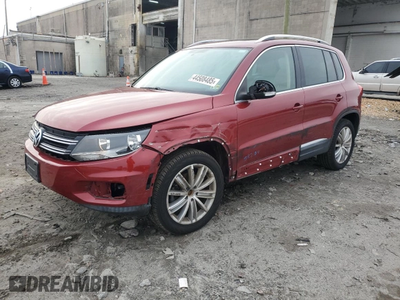 2012 Volkswagen Tiguan LE z VIN WVGAV7AX2CW004641, wystawiony jako Copart lot #44508485 z przebiegiem 60 711 mil mil oraz Szkoda całkowita • Salvage title. Historia ofert i sprzedaży dostępna na DreamBid. Obrazek 1.