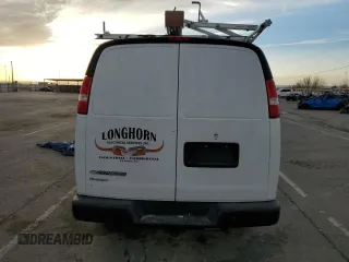 2021 Chevrolet Express Cargo z VIN 1GCWGAFP5M1251810, wystawiony jako Copart lot #43169785 z przebiegiem 57 200 mil mil oraz Szkoda całkowita • Salvage title. Historia ofert i sprzedaży dostępna na DreamBid. Obrazek 6.