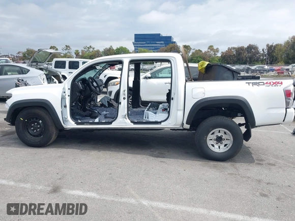 2023 Toyota Tacoma SR с VIN 3TMCZ5AN3PM649180, выставлен на аукционе IAAI как лот 42418511 с пробегом 11 275 миль миль и . История ставок и продаж доступна на DreamBid. Изображение 14.
