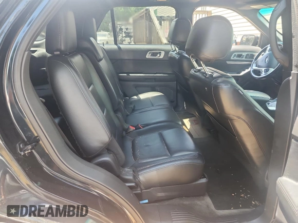 2014 Ford Explorer XLT z VIN 1FM5K7D92EGC25564, wystawiony jako Copart lot #61183995 z przebiegiem 174 061 mil mil oraz Czysty tytuł • Clean title. Historia ofert i sprzedaży dostępna na DreamBid. Obrazek 6.